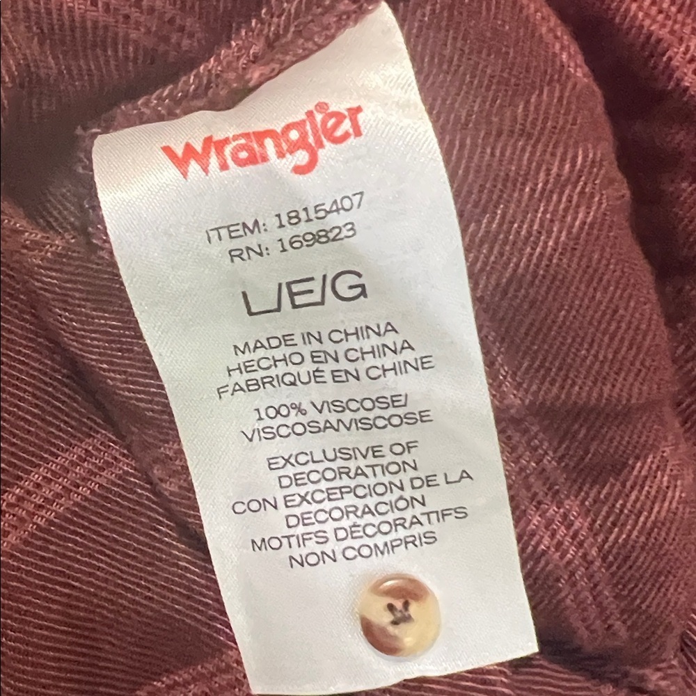 Wrangler Maroon Checkered Blouse size large - Picture 6 of 6